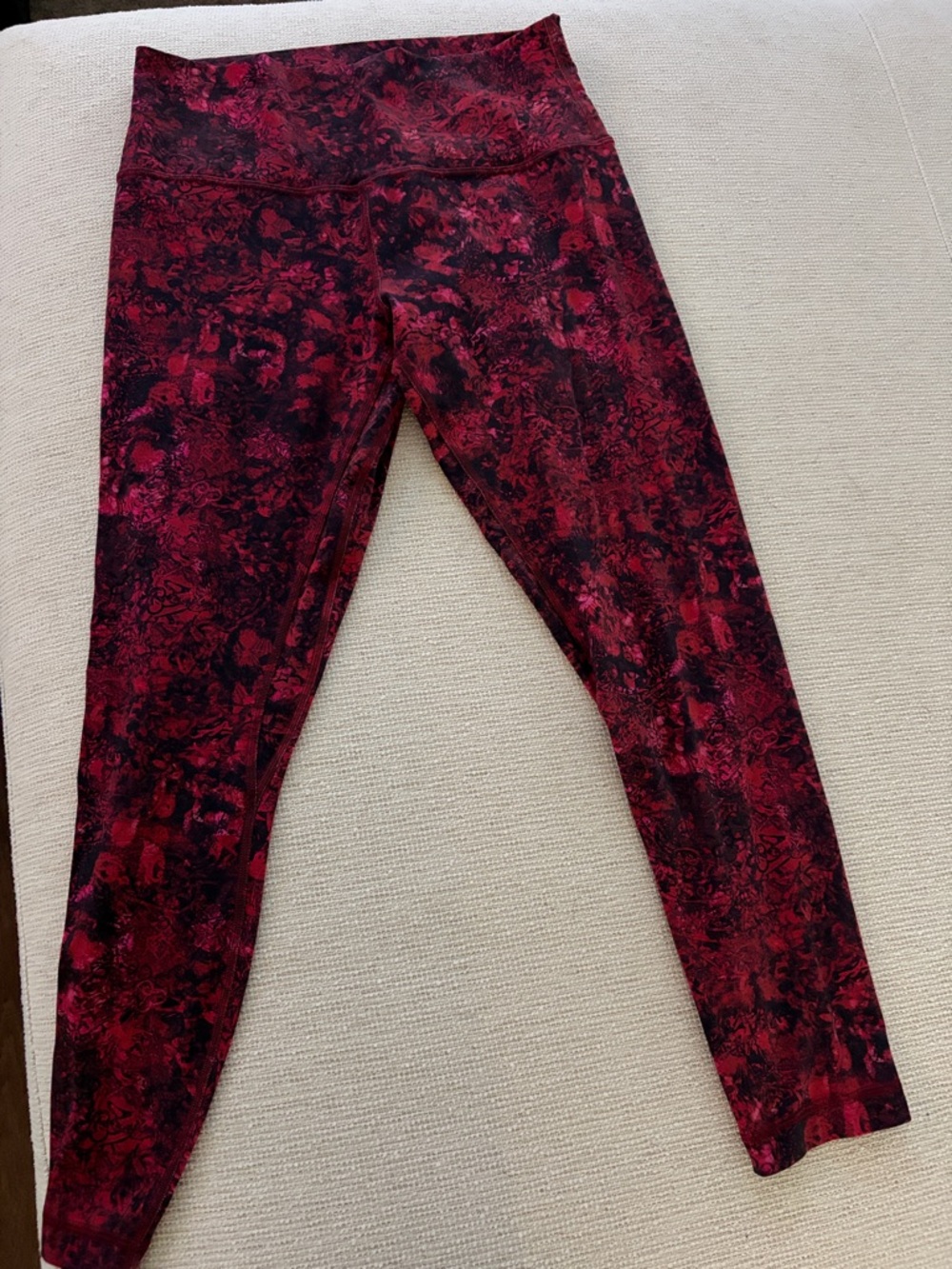 Lululemon align 25” Red & Black Marble Print High-Waist Leggings
